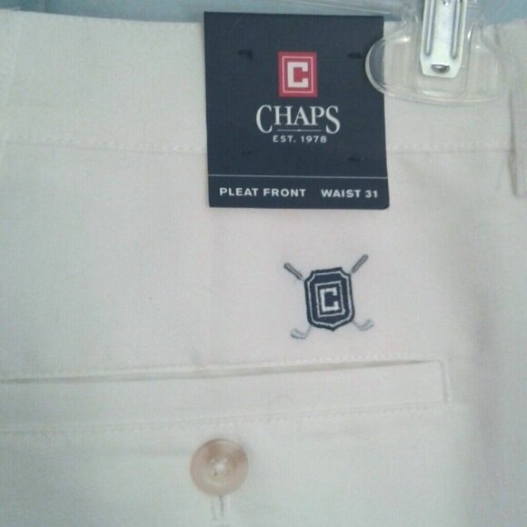 Chaps Size 31 Golf shorts Men's pleated front Basic white Logo Pockets NEW - Picture 3 of 5